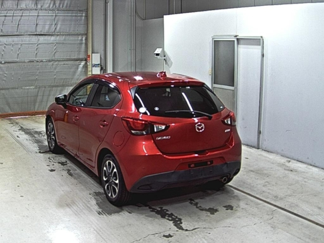 MAZDA DEMIO 2017
