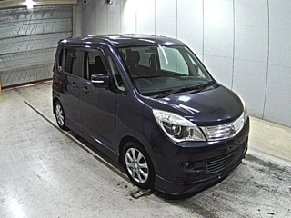MITSUBISHI DELICA D2 2013