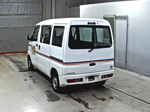 MITSUBISHI MINICAB VAN 2013