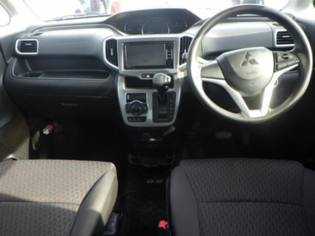 MITSUBISHI DELICA D2 2017