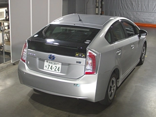 TOYOTA PRIUS 2012