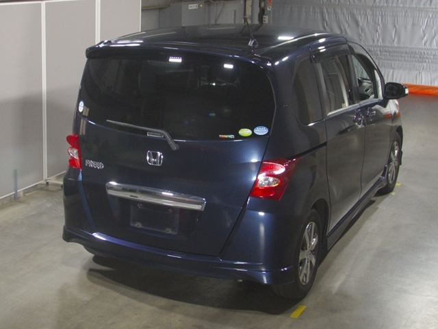 HONDA FREED 2010