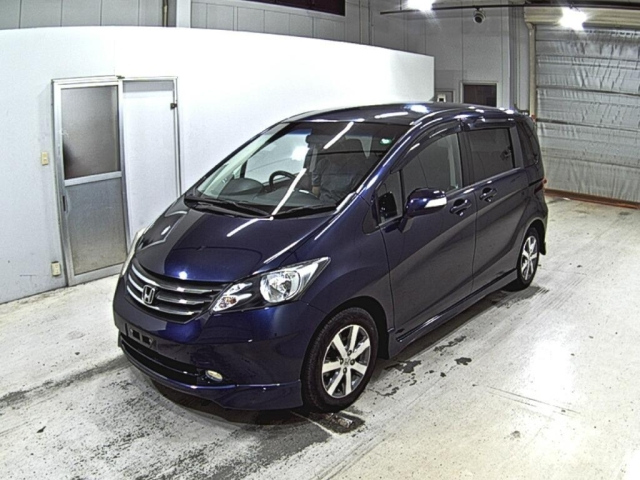 HONDA FREED 2010