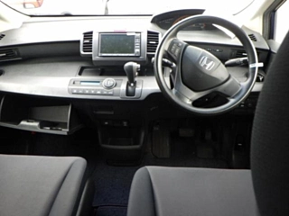 HONDA FREED 2010