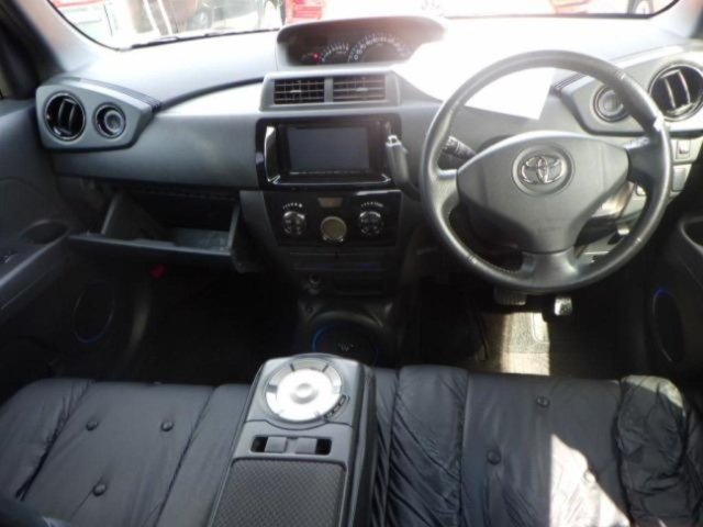 TOYOTA BB 2013