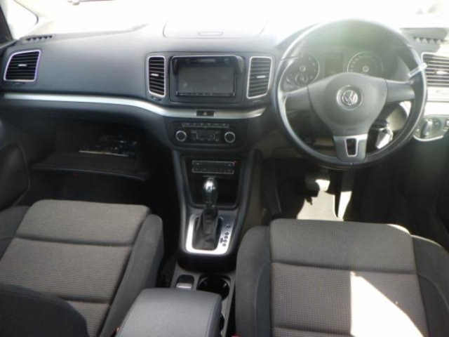 VOLKSWAGEN SHARAN 2011