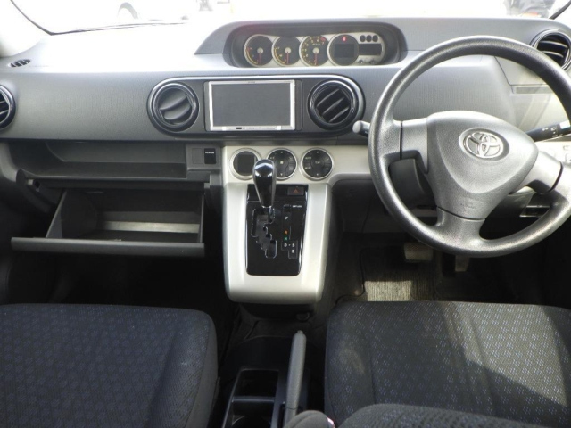 TOYOTA COROLLA RUMION 2009