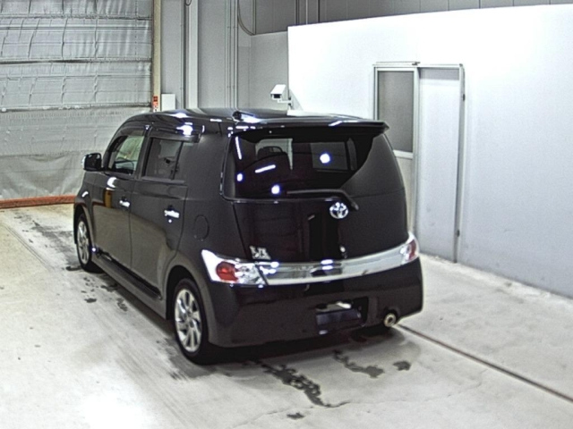 TOYOTA BB 2013
