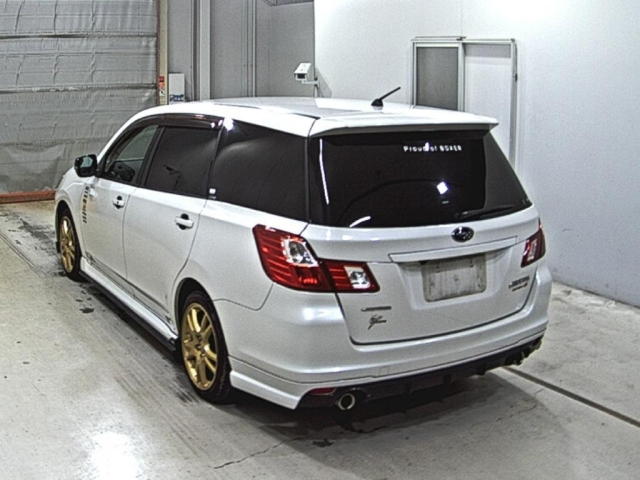SUBARU EXIGA 2012