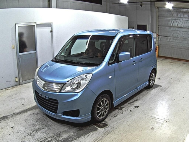 MITSUBISHI DELICA D2 2014