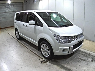 MITSUBISHI DELICA D5 2017