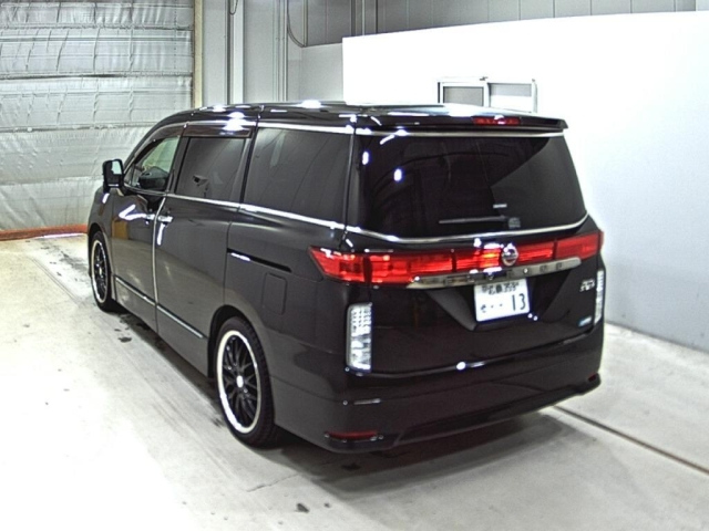 NISSAN ELGRAND 2012
