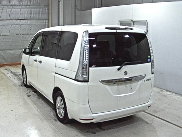 SUZUKI LANDY 2012
