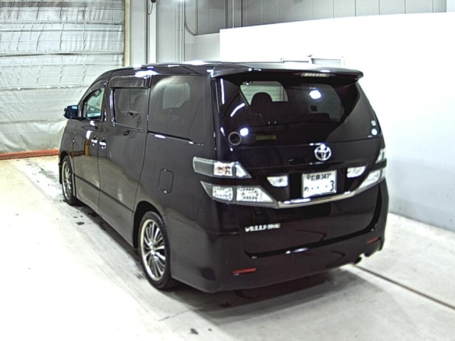 TOYOTA VELLFIRE 2011