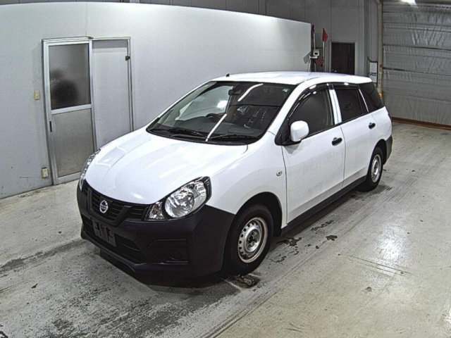NISSAN AD 2020