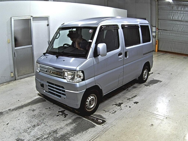 MITSUBISHI MINICAB VAN 2013