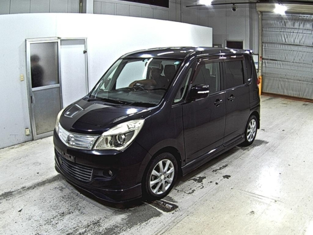 MITSUBISHI DELICA D2 2012