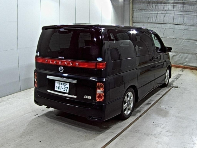 NISSAN ELGRAND 2009