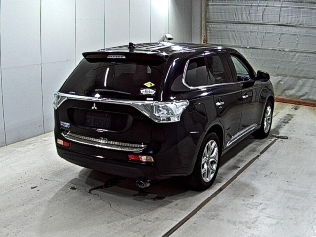 MITSUBISHI OUTLANDER PHEV 2014