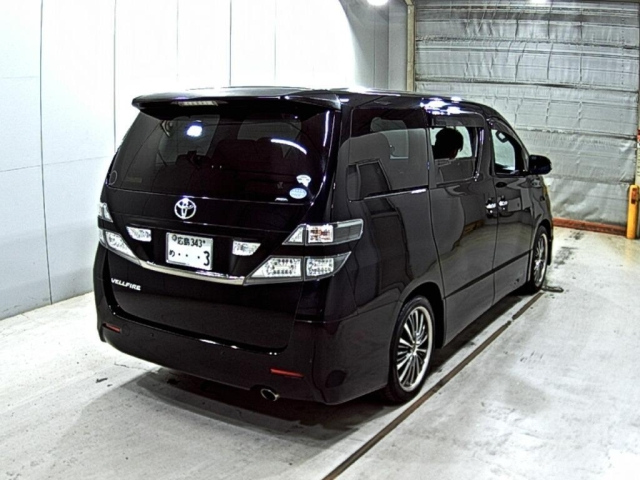 TOYOTA VELLFIRE 2011