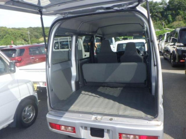 MITSUBISHI MINICAB VAN 2013