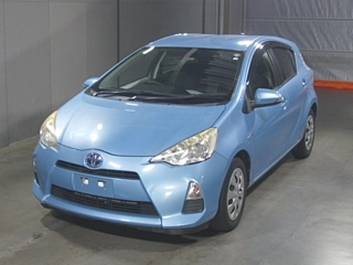 TOYOTA AQUA 2012