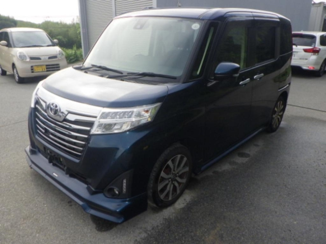 TOYOTA ROOMY 2018