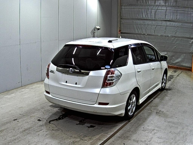 HONDA FIT SHUTTLE 2014