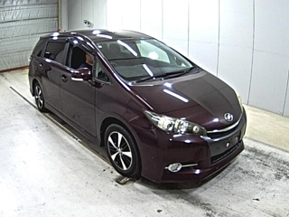 TOYOTA WISH 2014