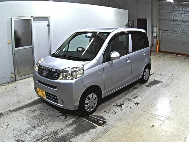 HONDA LIFE 2011