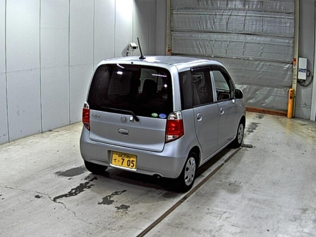 HONDA LIFE 2011