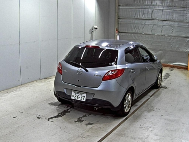 MAZDA DEMIO 2012
