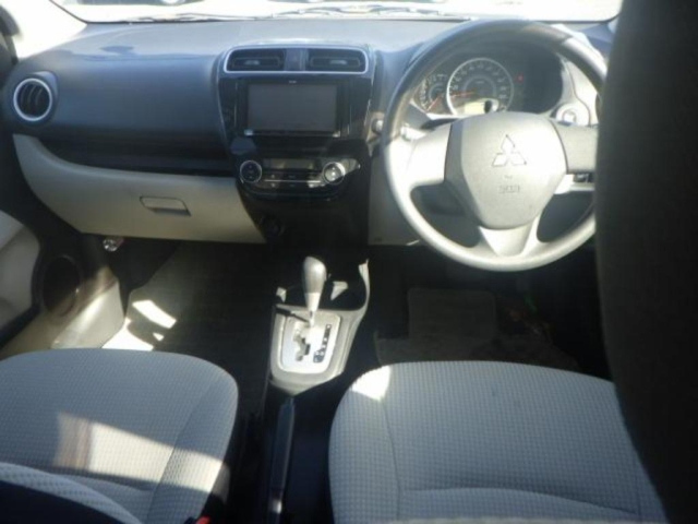 MITSUBISHI MIRAGE 2012