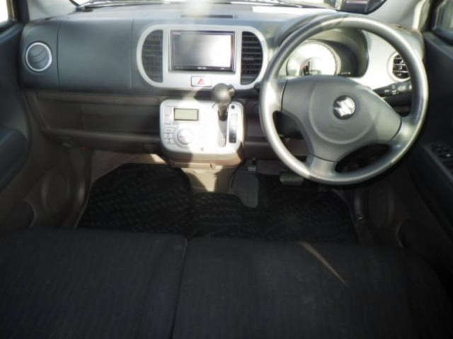 SUZUKI MRWAGON 2009