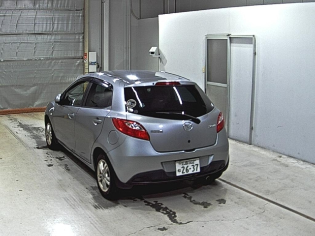 MAZDA DEMIO 2012