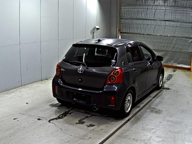 TOYOTA VITZ 2009