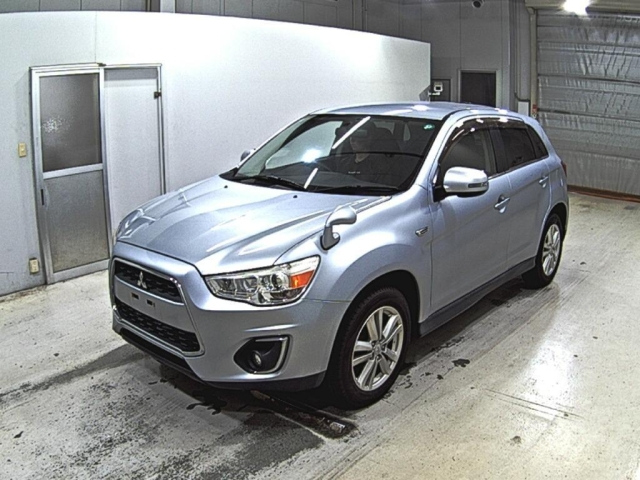 MITSUBISHI RVR 2013