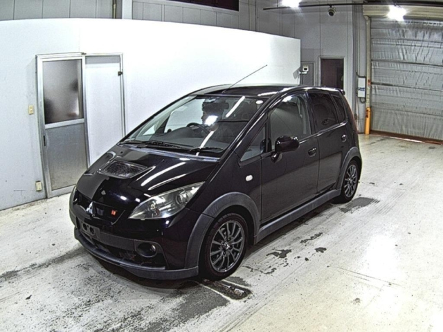 MITSUBISHI COLT 2010