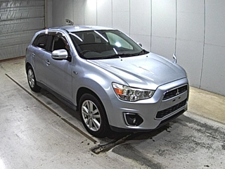 MITSUBISHI RVR 2013