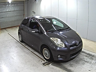 TOYOTA VITZ 2009