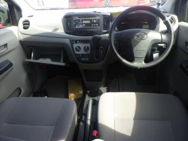 DAIHATSU MIRA E S 2014
