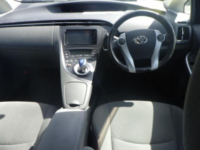 TOYOTA PRIUS 2010