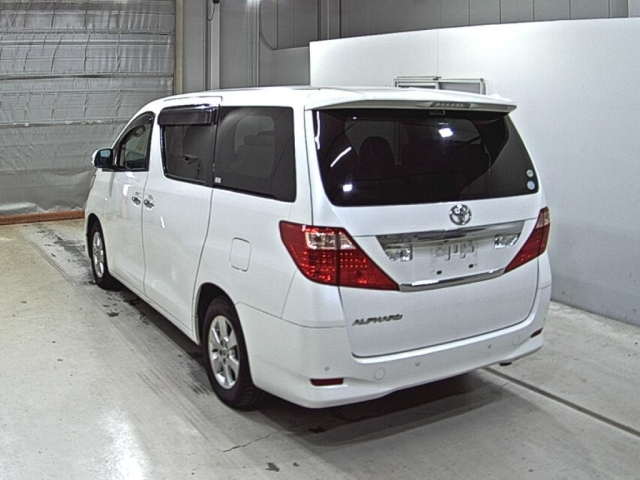 TOYOTA ALPHARD 2009