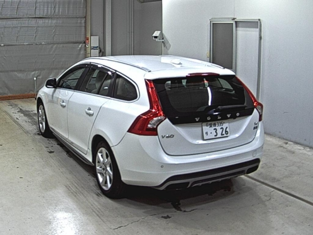 VOLVO V60 2013