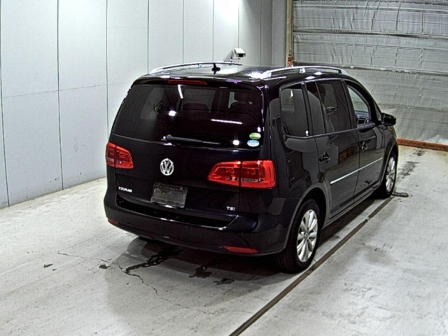 VOLKSWAGEN GOLF TOURAN 2012