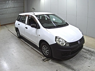 NISSAN AD 2010