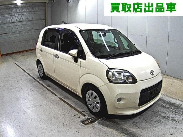 TOYOTA PORTE 2012