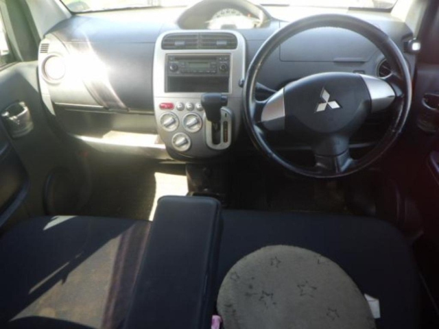 MITSUBISHI EK WAGON 2011