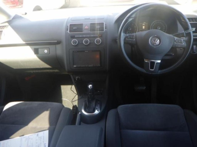 VOLKSWAGEN GOLF TOURAN 2012