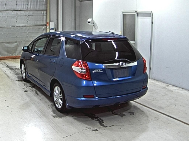 HONDA FIT SHUTTLE 2011
